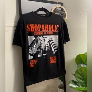 BLACK GRAPHIC TUNIC.